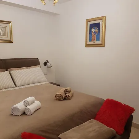 Galateo Bed and breakfast *